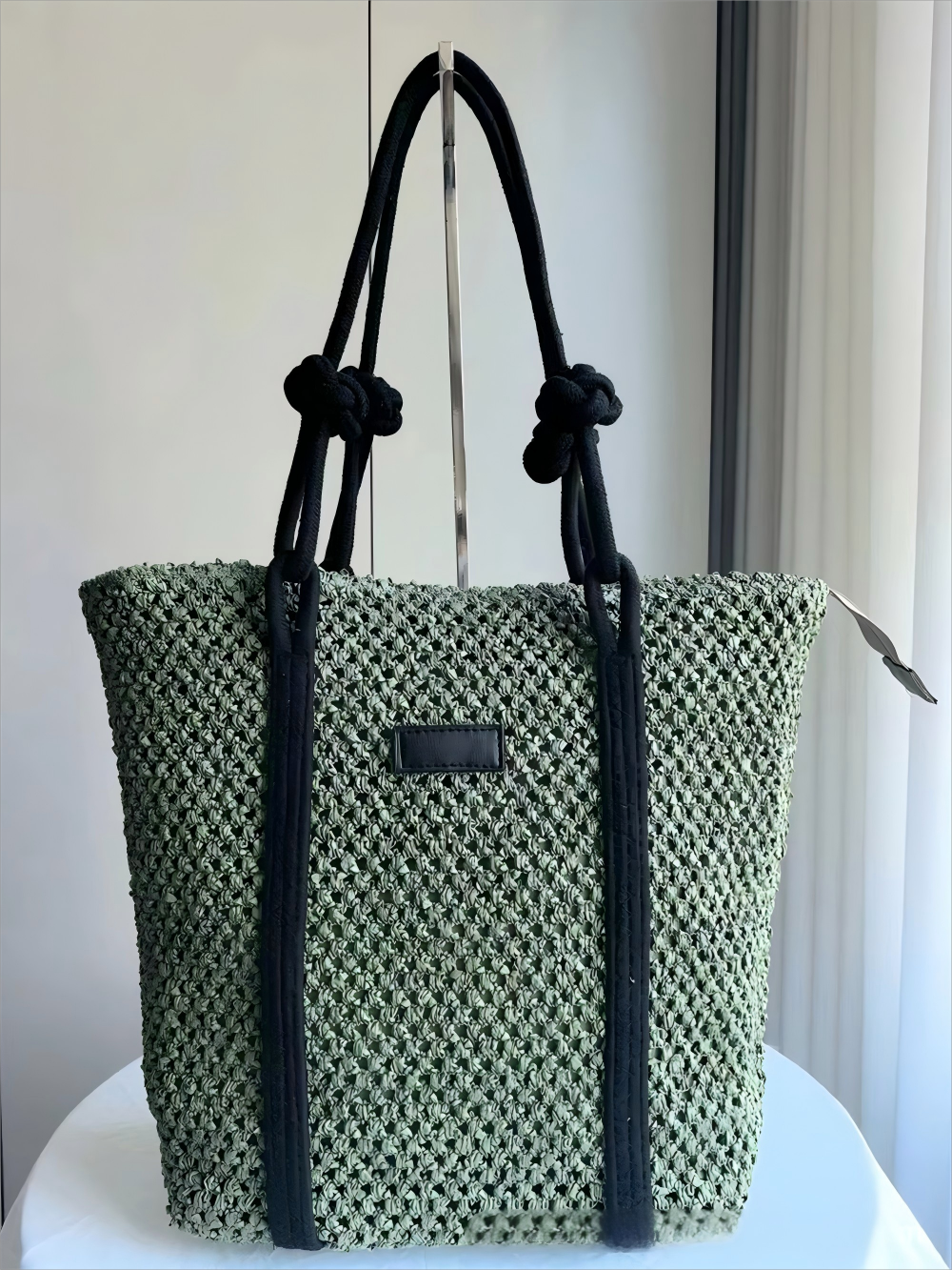 INS Style Hollow Woven Shoulder Bag – Large Capacity Summer Tote for Women