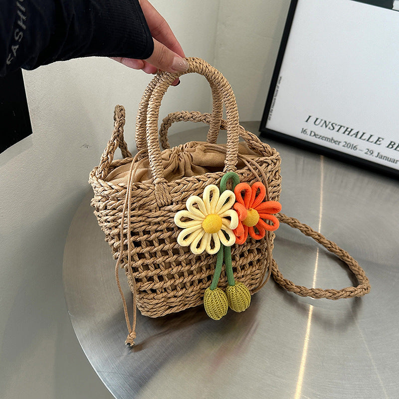 Fresh Summer Straw Bag – Hand-Woven INS Style Hollow Shoulder Handbag