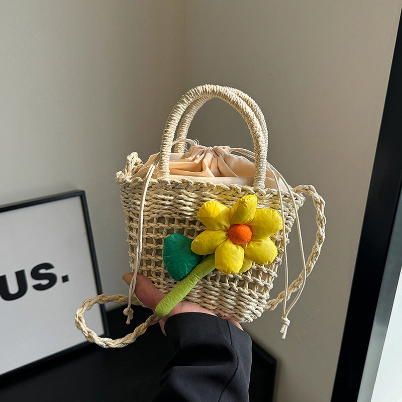 Fresh Summer Straw Bag – Hand-Woven INS Style Hollow Shoulder Handbag